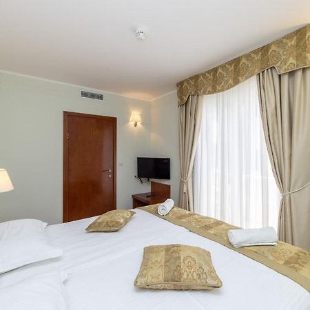 Hotel Bella Vista ドルヴェニク エクステリア 写真