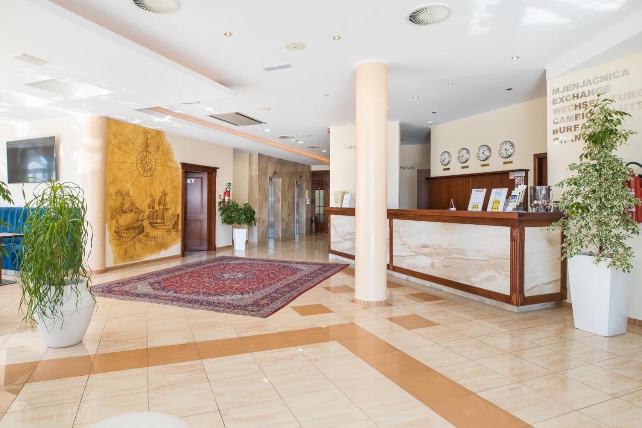 Hotel Bella Vista ドルヴェニク エクステリア 写真
