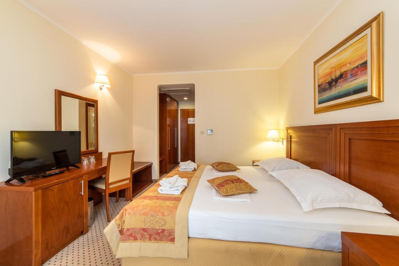 Hotel Bella Vista ドルヴェニク エクステリア 写真