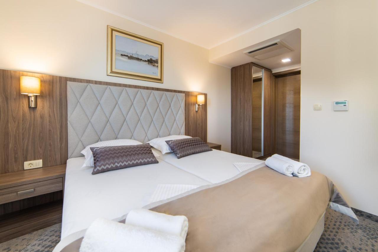 Hotel Bella Vista ドルヴェニク エクステリア 写真