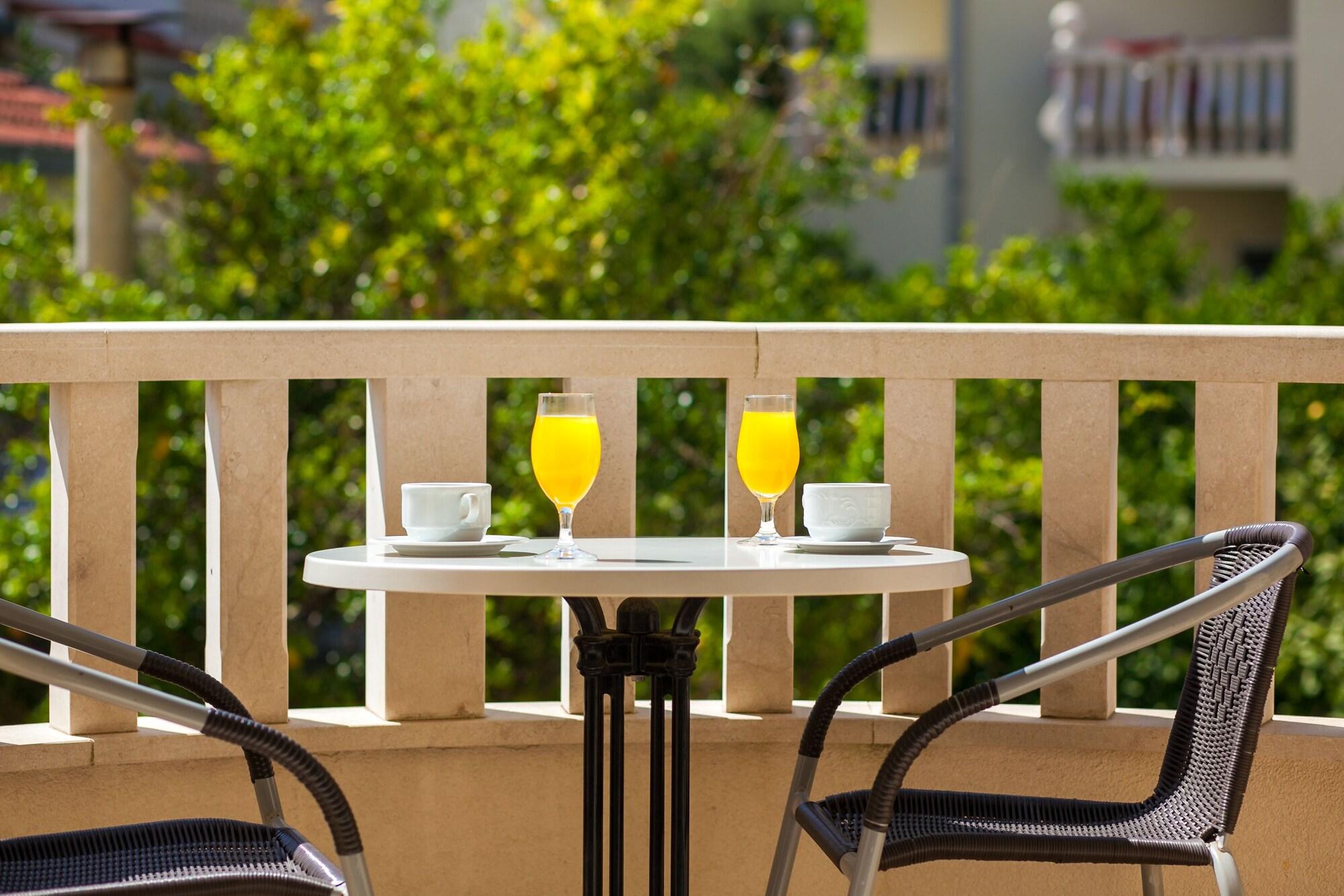 Hotel Bella Vista ドルヴェニク エクステリア 写真