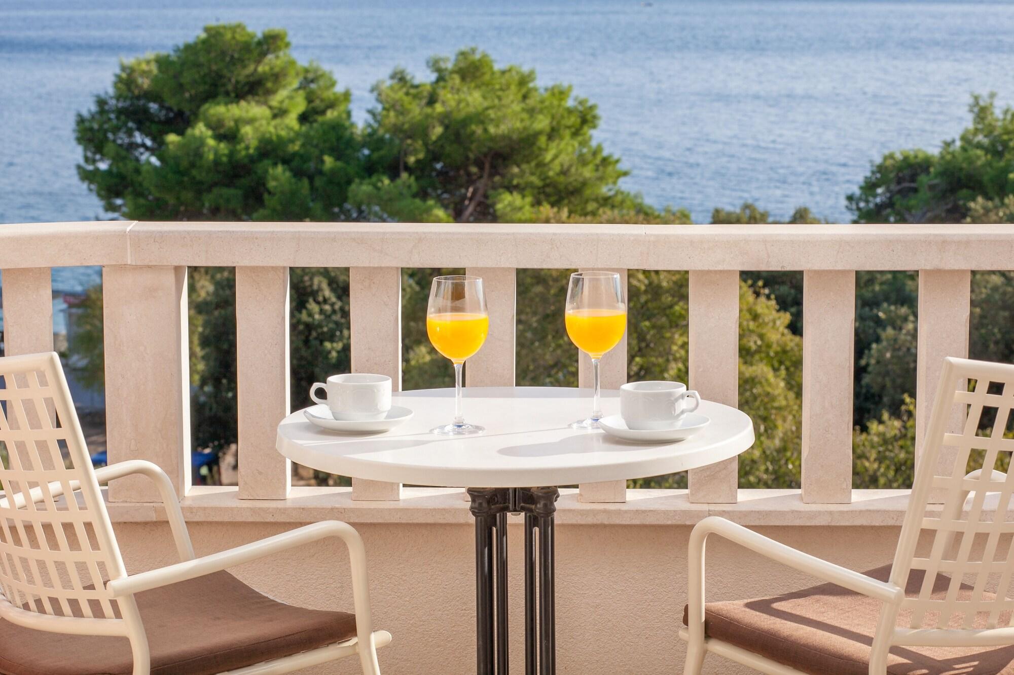 Hotel Bella Vista ドルヴェニク エクステリア 写真