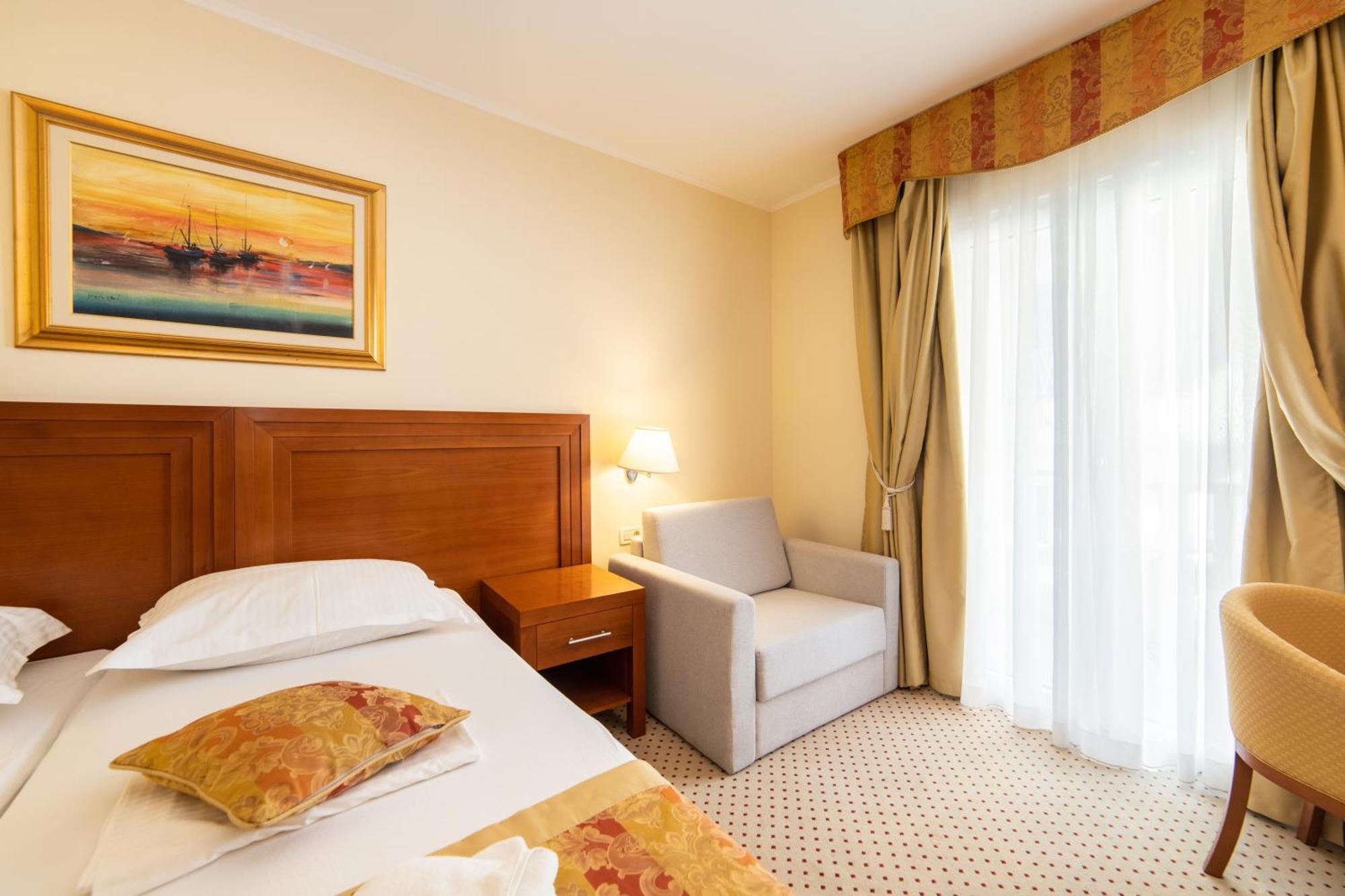 Hotel Bella Vista ドルヴェニク エクステリア 写真