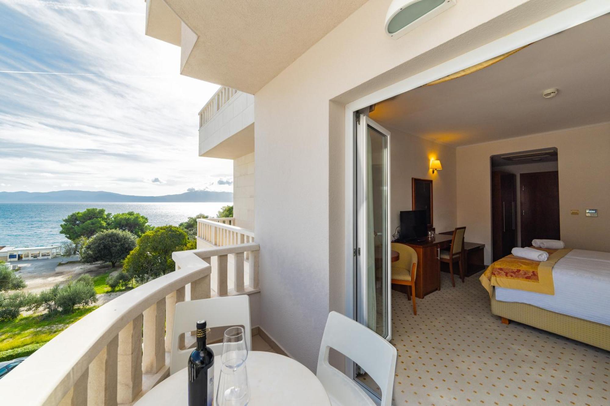 Hotel Bella Vista ドルヴェニク エクステリア 写真