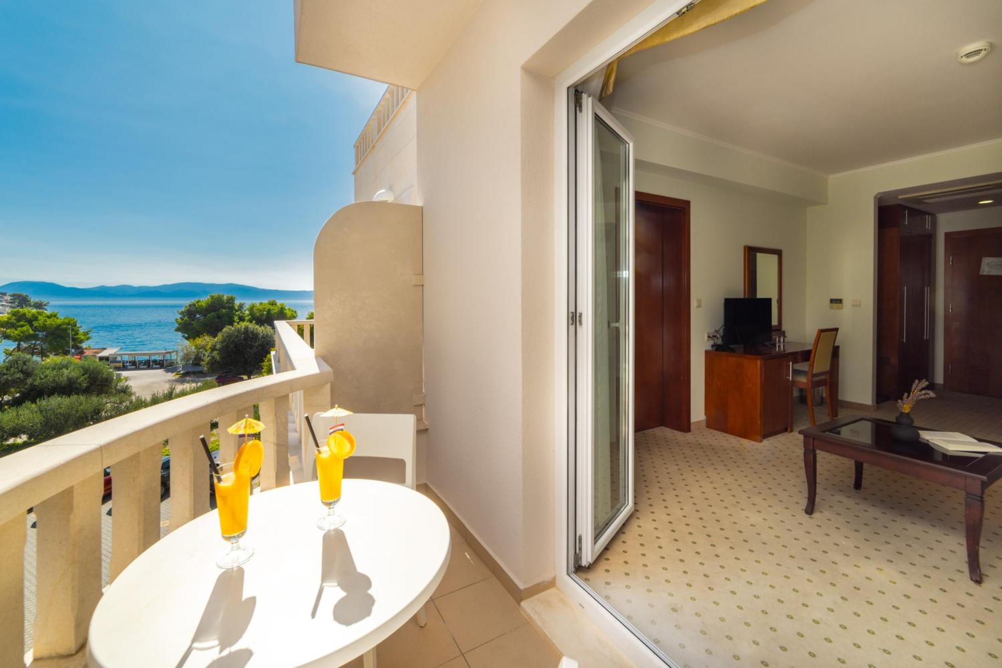 Hotel Bella Vista ドルヴェニク エクステリア 写真